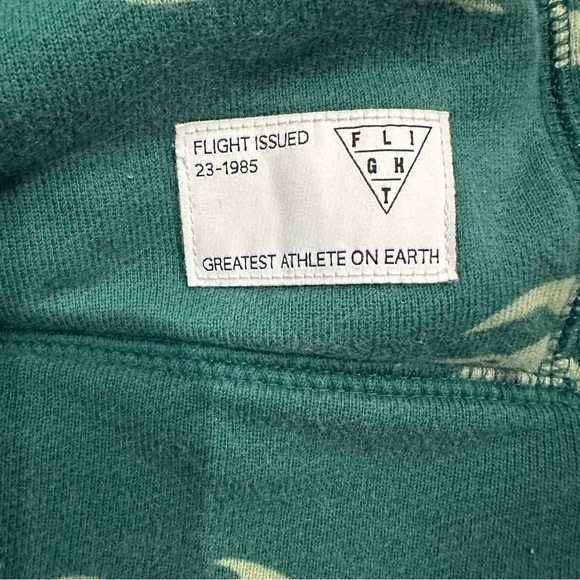 Air Jordan youth large camo spell out hoodie sweatshirt FLAWED - Picture 2 of 8